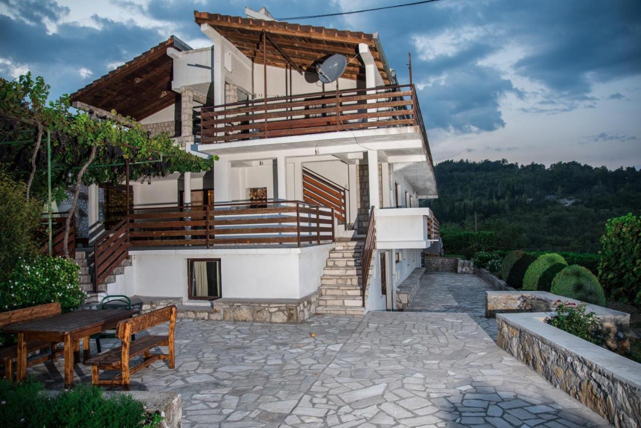 B&B Domacinstvo Raicevic Вирпазар Экстерьер фото